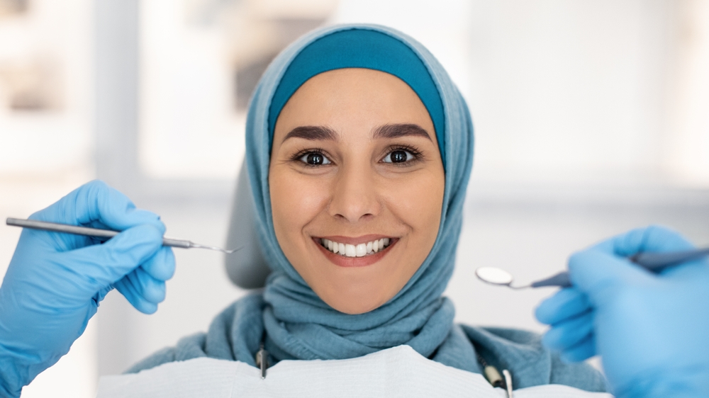 cosmetic dentist thornton